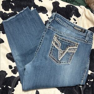 Vigoss Women's Straight Leg Capri Blue Jeans with Embellished Pockets